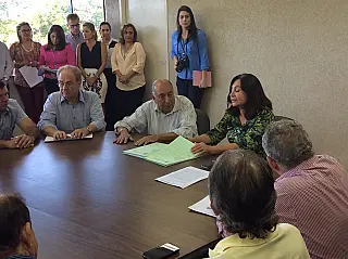 Senador Pedro Chaves cumpre agenda com prefeita Délia