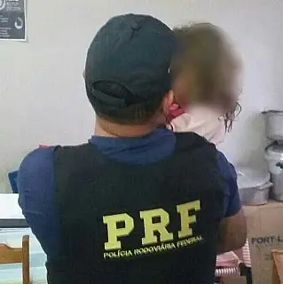 Zeladora descobriu estupro de criança sequestrada em banho na delegacia