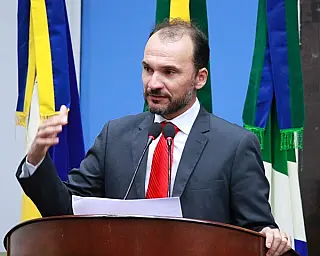 Projeto de Junior Rodrigues dá folga a aniversariante no serviço público