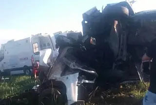 Cinco morrem em colisão com Van na BR-163