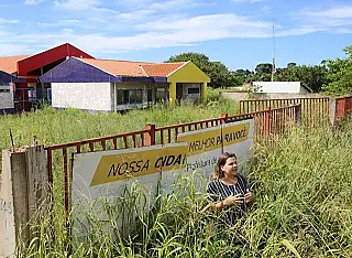 Daniela denuncia abandono em obras paradas dos Ceims em Dourados