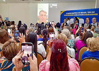 Bolsonaro lança Gianni ao Senado em encontro das mulheres do PL