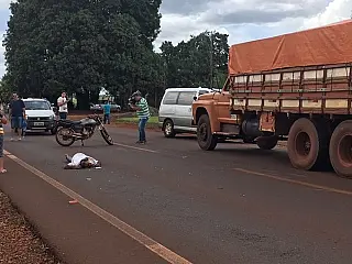 Condutor de moto morre ao bater em caminhão na saída de Dourados