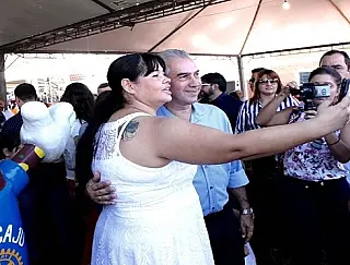 Festa da Linguiça é encerrada com visita do governador