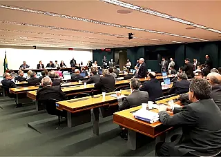 Déficit de R$ 159 bi em 2017 e em 2018 nas contas do governo é aprovada pela Comissão Mista