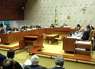 Fachin libera processo de Lula para julgamento, mas STF entra em recesso hoje