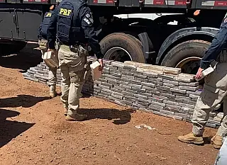 Carreta é abordada com R$ 20 milhões em cocaína