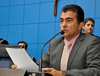 Projeto de Marçal institui campanha permanente de combate à depressão