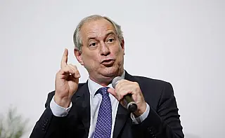 Ciro Gomes chama Bolsonaro de 'boçal' e 'despreparado'