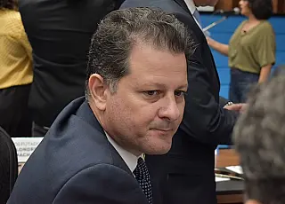 Assembleia analisa três projetos nesta quarta