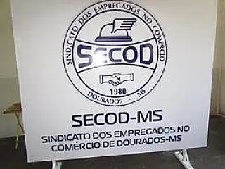 Sindicato promete bolsa de estudo e chope para levar trabalhadores à assembleia