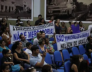 Manifesto de vereadores pede para Reinaldo não municipalizar escola