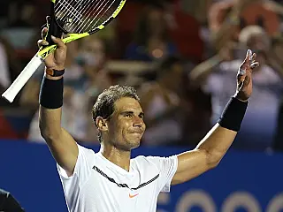 Nadal atropela e avança às quartas em Acapulco