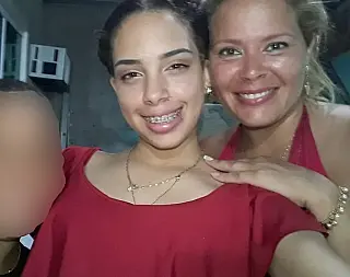 Família é atacada a tiros dentro de casa; mãe e filha morrem
