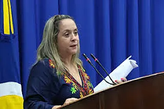 Lia Nogueira solicita manutenção da ciclovia da avenida Guaicurus