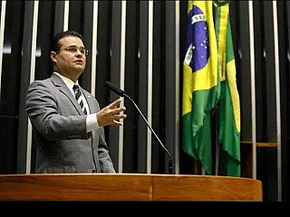 Fábio Trad declara nas redes sociais voto contrário à reforma da Previdência