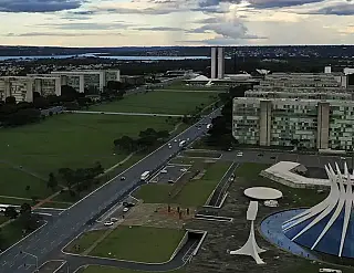 Serviço público federal muda horário de expediente
