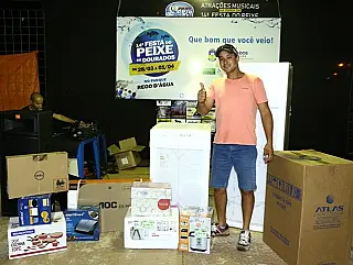 Morador do Parque das Nações ganha mobília da casa com peixe de 5,3kg