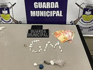 Guarda Municipal apreende adolescentes com drogas e dinheiro na madrugada