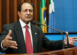 Zé Teixeira diz que trabalha para que Dourados tenha asfalto de qualidade