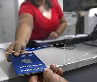 MS chega a 1,46 milhão de carteiras assinadas
