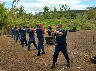 Guardas municipais participam de curso de tiro em Dourados