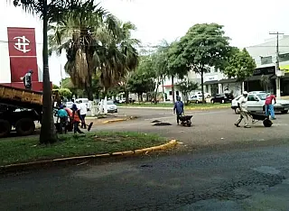 Com usina se asfalto, Prefeitura retoma serviços de tapa-buracos