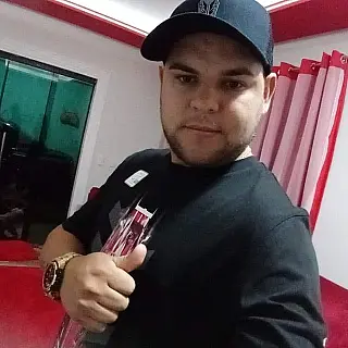 Garagista é executado ao sair do estabelecimento