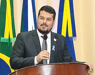 Lei de Daniel Junior beneficia motoristas de aplicativos