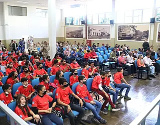 Sessão de homenagens aos Bombeiros lota Câmara