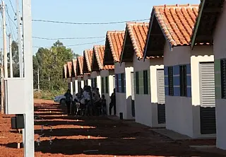 Caixa reduz juros e aumenta para até 70% o limite do financiamento de imóveis