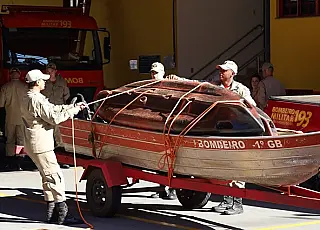 Bombeiros de MS seguem para apoiar vítimas das chuvas no Rio Grande