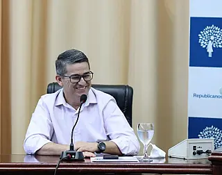 Fabio Luis presta contas