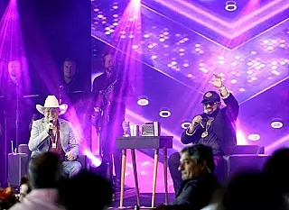 Milionário volta ao palco, com filho de José Rico