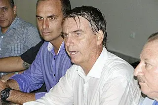 Podem me chamar de tudo, só não me chame de corrupto, disse Bolsonaro durante entrevista em Dourados