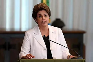 Dilma decide ir ao Senado para apresentar defesa