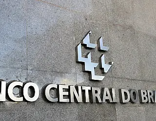 Governo fecha acumulado do ano com déficit de R$ 61 bi