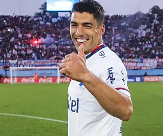 Grêmio fecha contratação de Luis Suárez