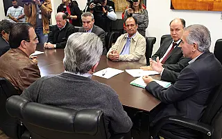 Lei é aprovada e governador já sanciona redução do ICMS do diesel para 12%