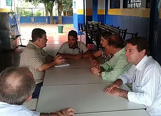 Vereador Silas constata necessidades para distritos de Dourados
