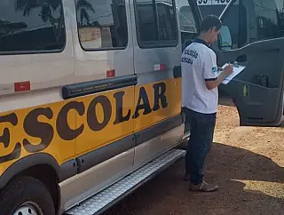 Fiscalização detecta irregularidades em transporte escolar de Dourados