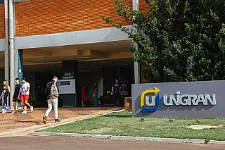 Diploma universitário aumenta salários em 57%