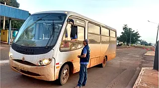 Fiscalização flagra 43 veículos de transporte intermunicipal irregulares no Estado