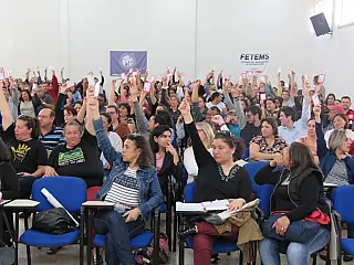 Professores aprovam greve por tempo indeterminado a partir de sexta em Dourados