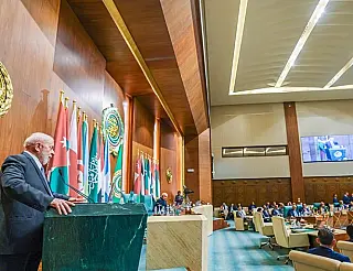 "Retomada das negociações de paz é causa universal"