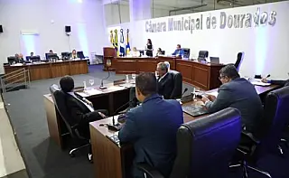 Vereadores aprovam PL que obriga contratação de artistas locais