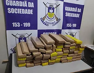 Casal é preso na rodoviária com mais de 59 quilos de maconha
