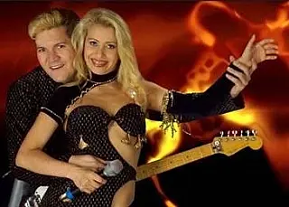 Ximbinha diz que Joelma 'fez churrasco' de 200 pares de sapatos dele