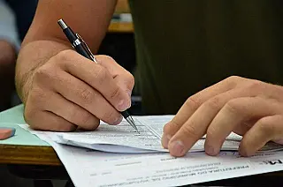 Ao menos 15 órgãos públicos abrem 1,4 mil vagas com salários de até R$ 14 mil