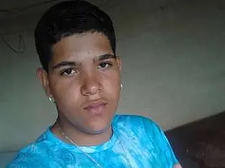 Aluno mata professor a facada por ter sido excluído de projeto